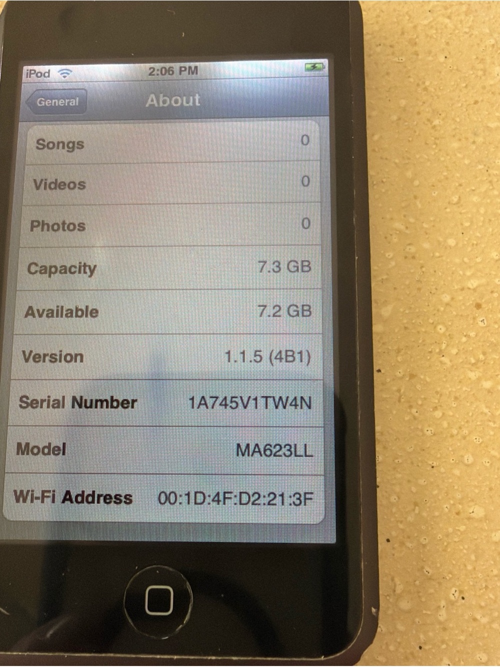 Apple IPod Touch 1st Gen 8 GB Model A1213 Vintage